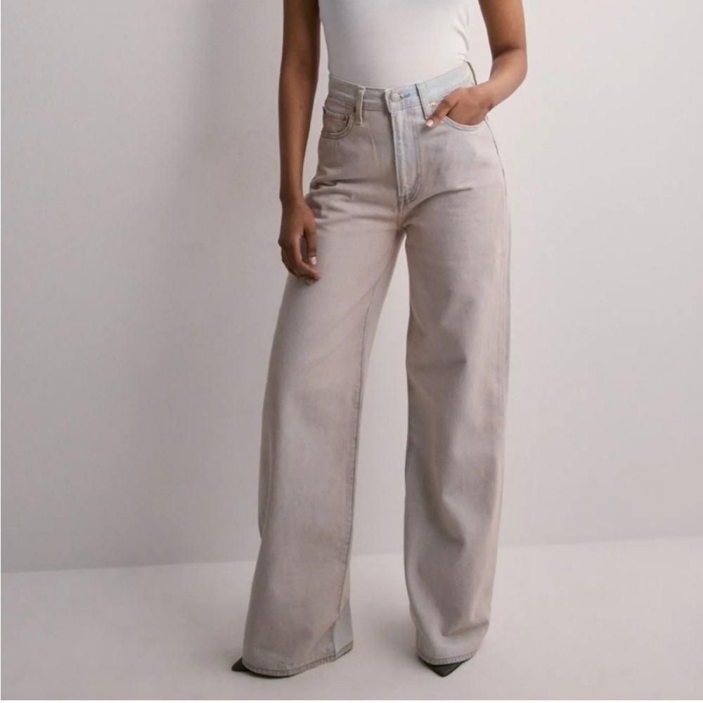 NWOT Levi's Ribcage Wide Leg Jeans